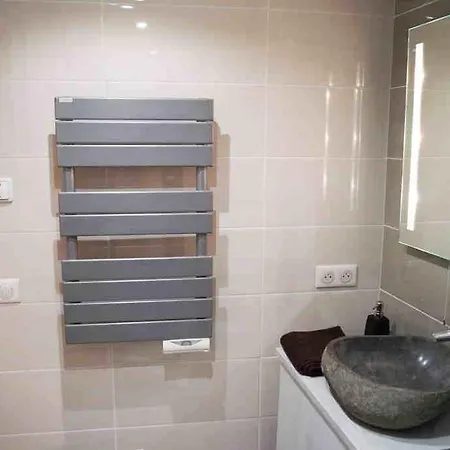 Studio Quartier Historique 5mn Palais/plage Apartment Cannes